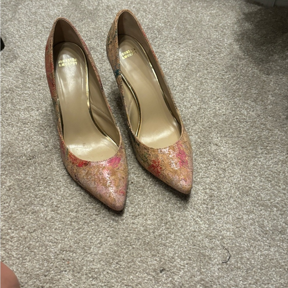 Johnson & Murphy nude heels